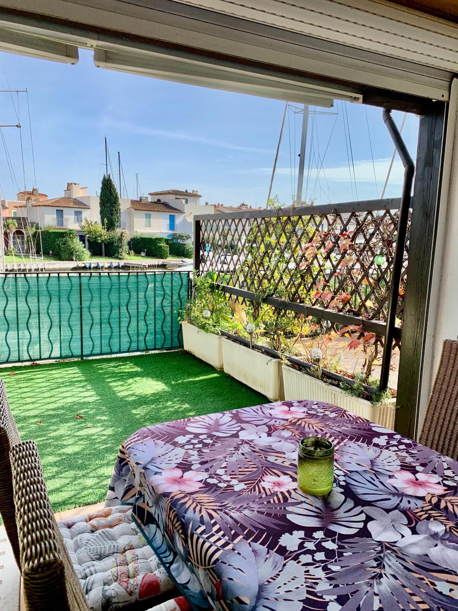 Appartement Rue De L'Amarrage A Port Grimaud Avec Terrasse Vue Canaux Et Garage Buitenkant foto